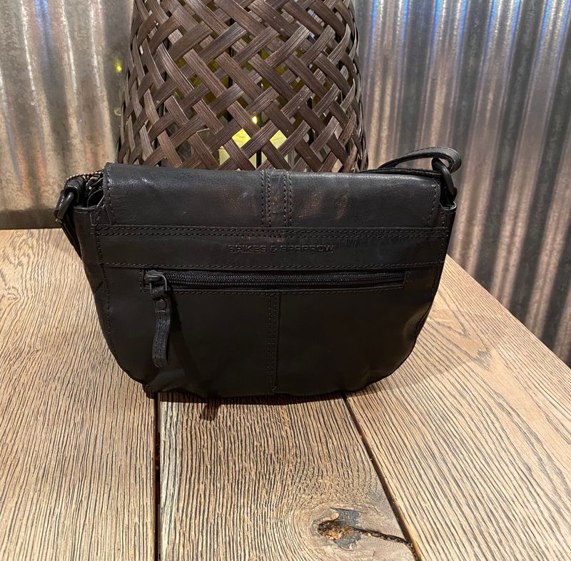 S & S Crossover Black
