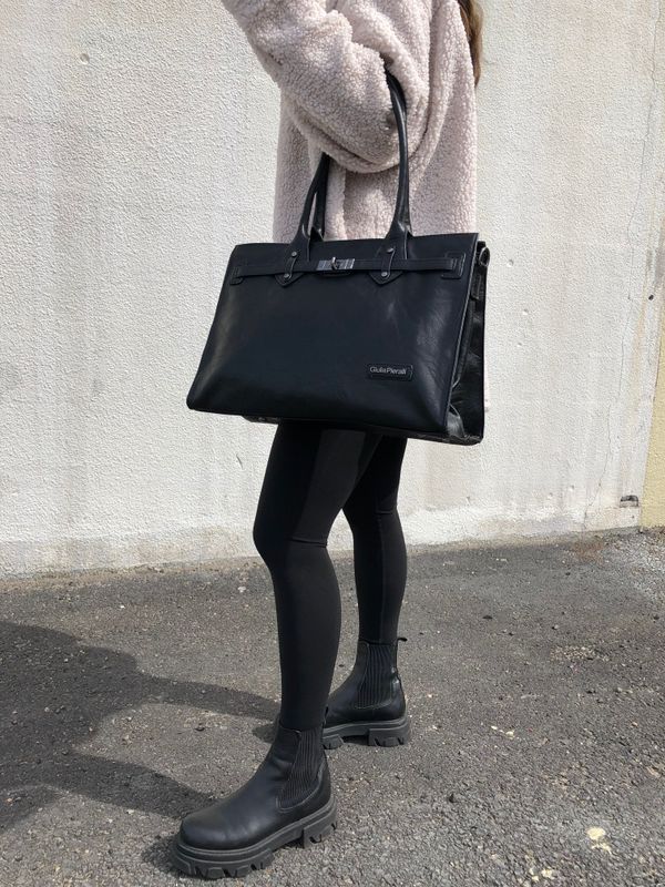 Giulia Pieralli Classic Handbag i Black