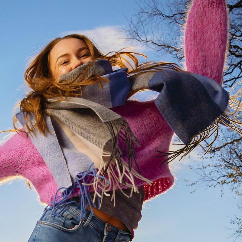 Morild Faun Kvadrat skjerf med refleks, blå multifarget