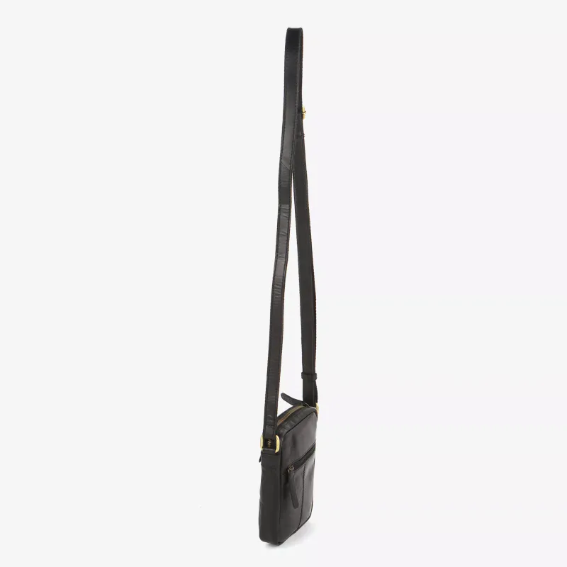 The Monte Crossover Small Black