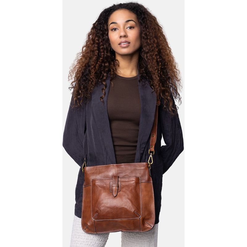 RE:Designed Lilia Big Crossverveske i Walnut